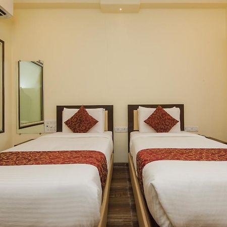 Super Hotel O Divine Residency Near Phoenix Marketcity Bombay Extérieur photo