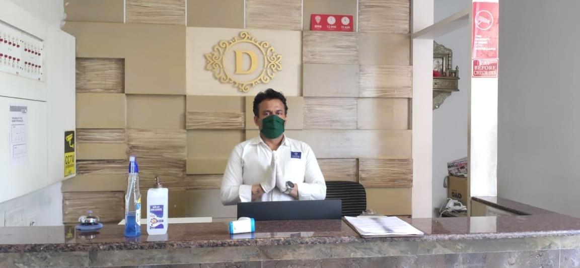 Super Hotel O Divine Residency Near Phoenix Marketcity Bombay Extérieur photo
