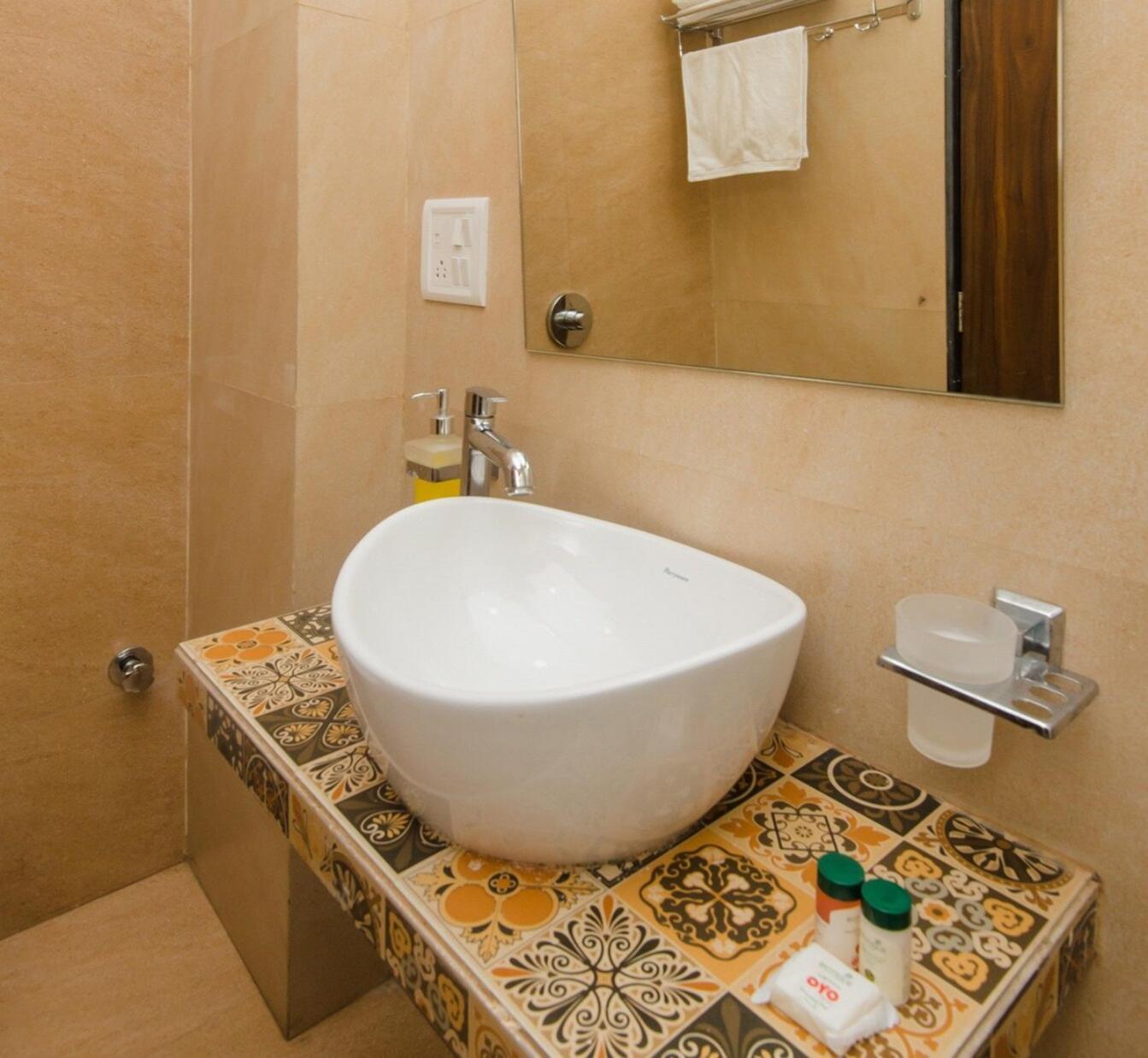 Super Hotel O Divine Residency Near Phoenix Marketcity Bombay Extérieur photo