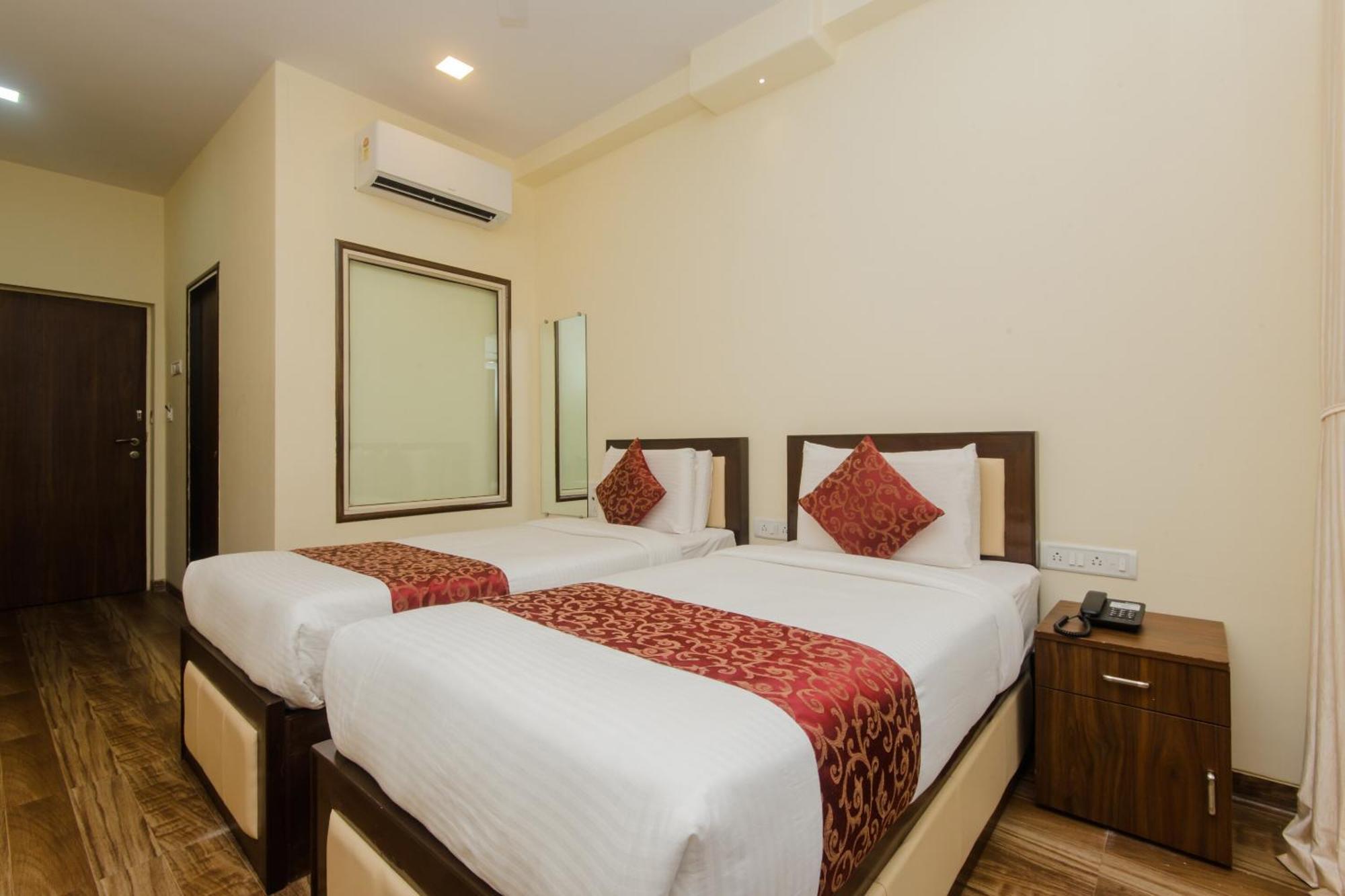 Super Hotel O Divine Residency Near Phoenix Marketcity Bombay Extérieur photo