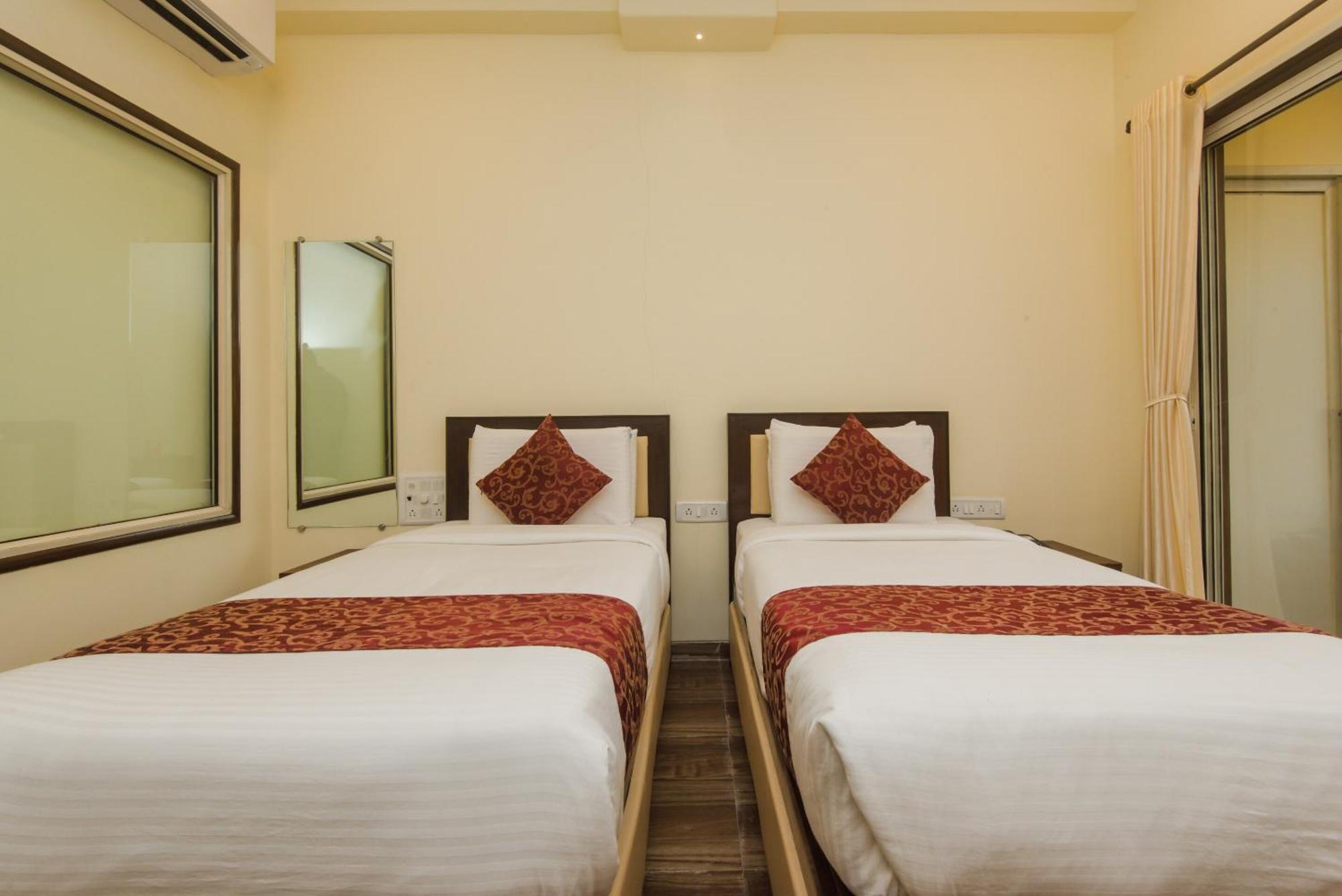 Super Hotel O Divine Residency Near Phoenix Marketcity Bombay Extérieur photo