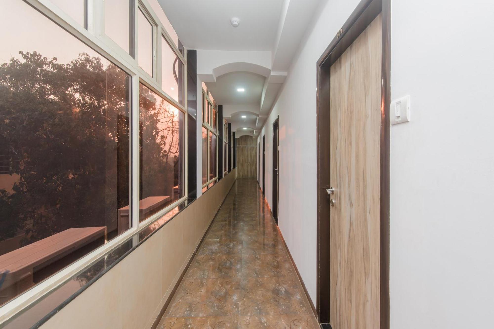 Super Hotel O Divine Residency Near Phoenix Marketcity Bombay Extérieur photo